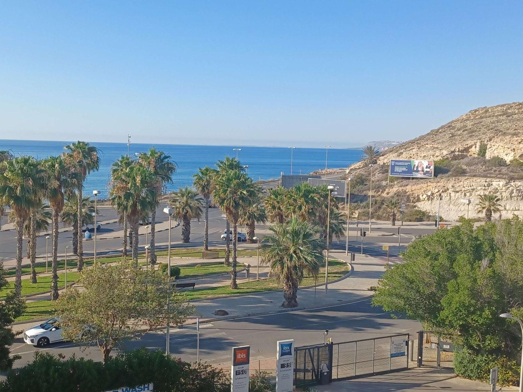 Ibis Budget Alicante Pension Sin Comedor Exterior foto